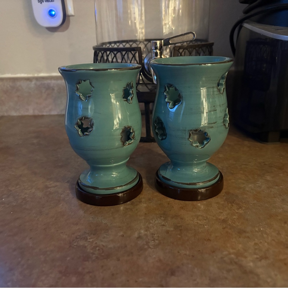 Willow House Leaf Cut Ceramic Votive Candle/Tea Light Holders